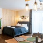 Apartman se sprchou s privátní koupelnou mimo apartmán pro 2 os. (s možností přistýlky)