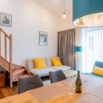 Apartman se sprchou s privátní koupelnou mimo apartmán pro 2 os. (s možností přistýlky)