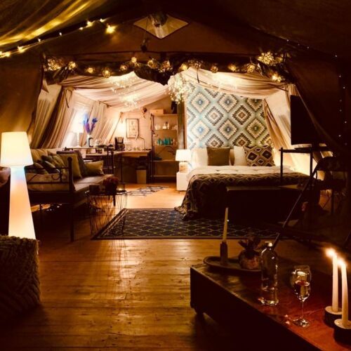 Bungalow lux cu vedere spre lac pentru 2 pers. (se inchirieaza doar integral) (se poate solicita pat suplimentar)