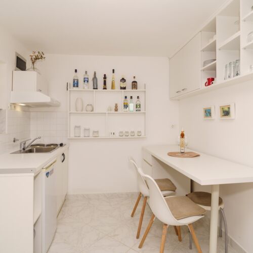 Studio 1-Room Balcony Apartment for 2 Persons