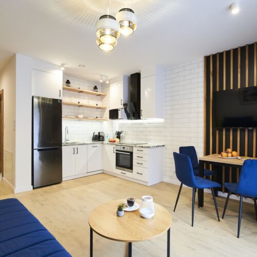 Apartament premier la parter cu 3 camere pentru 5 pers.