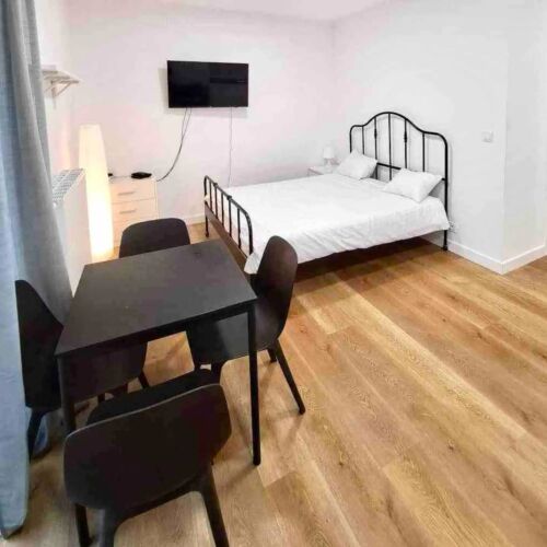 Apartament 4-osobowy z 1 pomieszczeniem sypialnianym