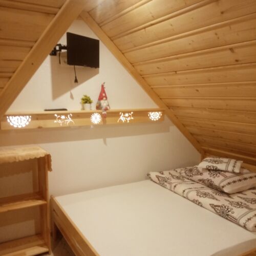 Mountain View Mansard Triple Room