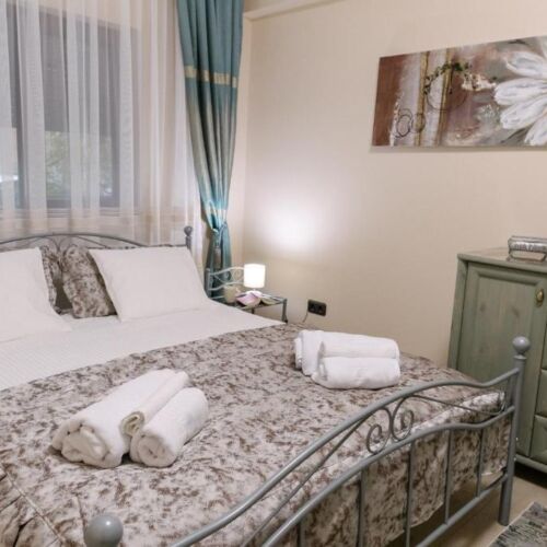 Apartament cu vedere spre curte cu 2 camere pentru 3 pers.