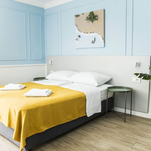 Camera tripla standard