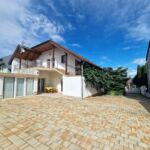 House (jako celek) pro 15 os. celý Dům 