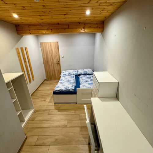 Pokoj se sprchou  pro 4 os. (s možností přistýlky)