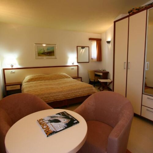 Camera twin cu balcon cu vedere spre mare