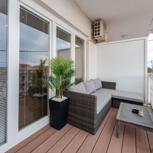 Na katu Klimatiziran apartman za 5 osoba(e) sa 2 spavaće(om) sobe(om)