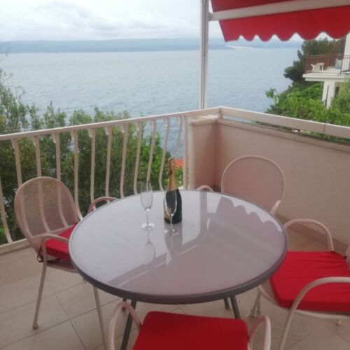 Na katu Klimatiziran apartman za 5 osoba(e) sa 3 spavaće(om) sobe(om)