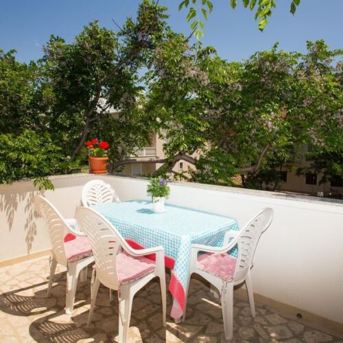 Apartament 4-osobowy z klimatyzacją na piętrze z 2 pomieszczeniami sypialnianymi