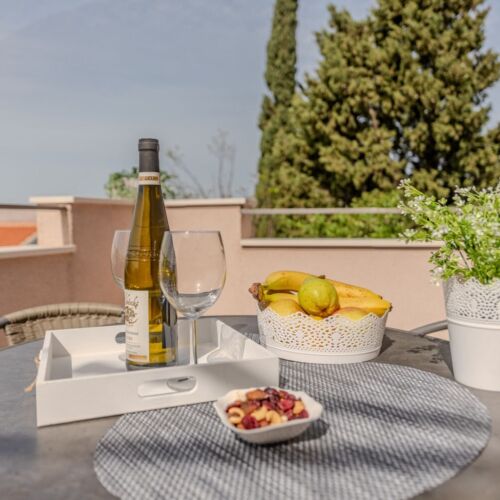 Apartament 4-osobowy z klimatyzacją na piętrze z 1 pomieszczeniem sypialnianym