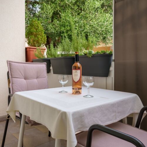 Klimatiziran Prizemni apartman za 2 osoba(e) sa 1 spavaće(om) sobe(om)