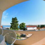 Apartman s klimatizací pro 4 os. se 2 ložnicemi s výhledem na moře