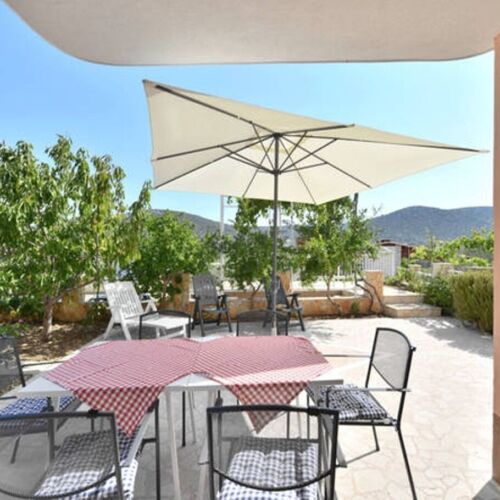 Ground Floor 3-Room Air Conditioned Apartment for 5 Persons