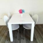Upstairs 2-Room Air Conditioned Apartment for 4 Persons