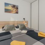 Apartament 4-osobowy z klimatyzacją z widokiem na morze z 2 pomieszczeniami sypialnianymi