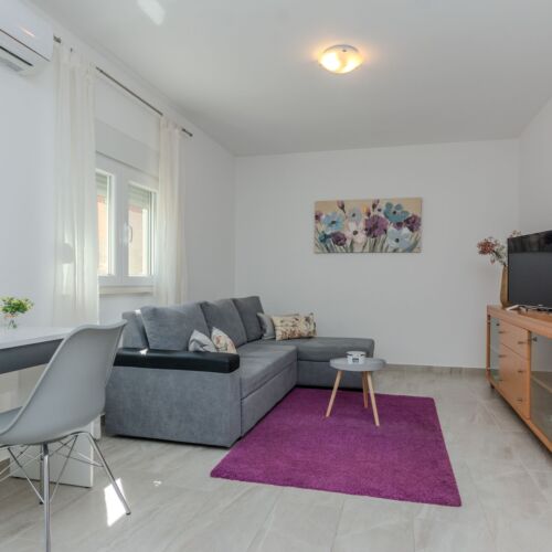 Apartament 6-osobowy z klimatyzacją na parterze z 3 pomieszczeniami sypialnianymi