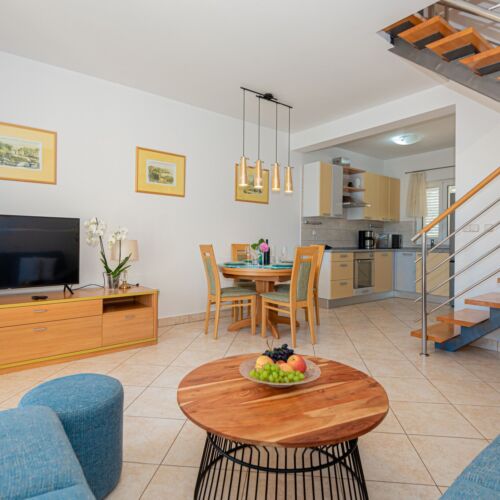 Domek całoroczny 10-osobowy z klimatyzacją z widokiem na ogród