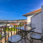 Apartment Mara Okrug Gornji