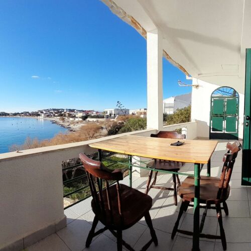 Sea View 2-Room Air Conditioned Apartment for 4 Persons K-23061