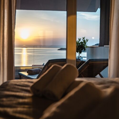 Sea View 3-Room Air Conditioned Apartment for 6 Persons K-23572