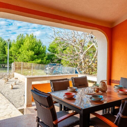 Klimatiziran Sa terasom apartman za 4 osoba(e) sa 2 spavaće(om) sobe(om) A-23590-a