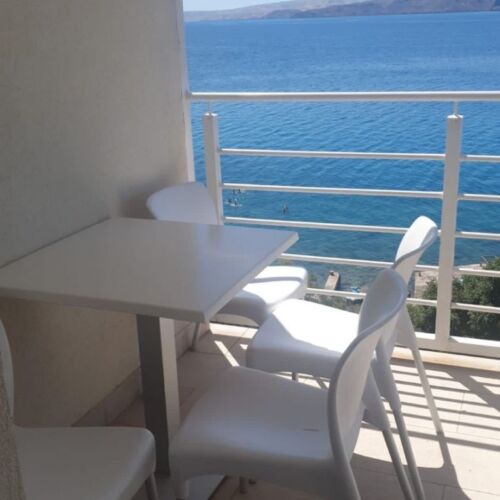 Apartament 4-osobowy z klimatyzacją na piętrze z 2 pomieszczeniami sypialnianymi