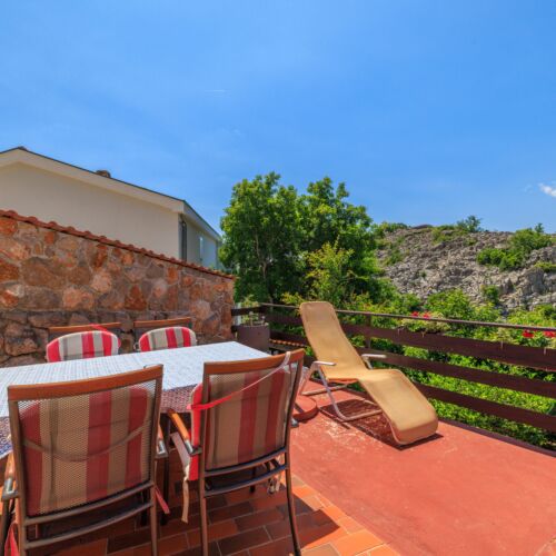 Apartament 4-osobowy z klimatyzacją na parterze z 2 pomieszczeniami sypialnianymi