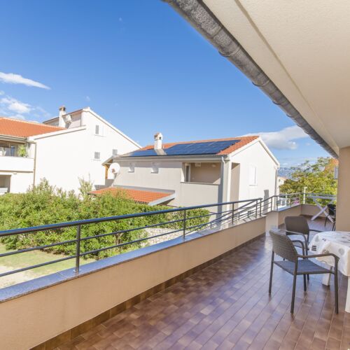 Apartament 4-osobowy z klimatyzacją na piętrze z 2 pomieszczeniami sypialnianymi