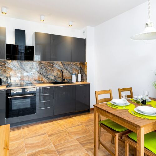 Apartament 4-osobowy z 2 pomieszczeniami sypialnianymi