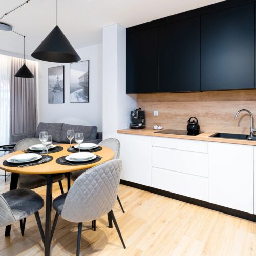 Apartament 4-osobowy z 2 pomieszczeniami sypialnianymi