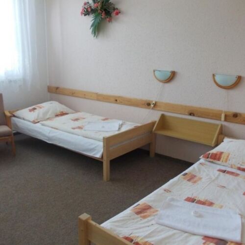 Pokoj buňka se sprchou pro 4 os.