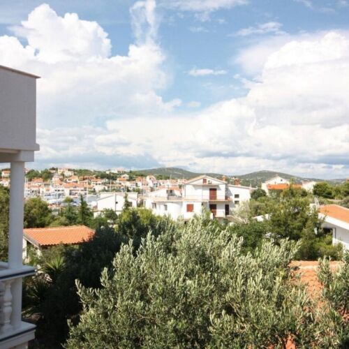 Apartament 4-osobowy z klimatyzacją z widokiem na morze z 3 pomieszczeniami sypialnianymi