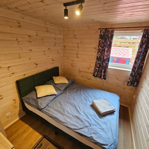 Domek drewniany 6-osobowy parterowy z widokiem na jezioro