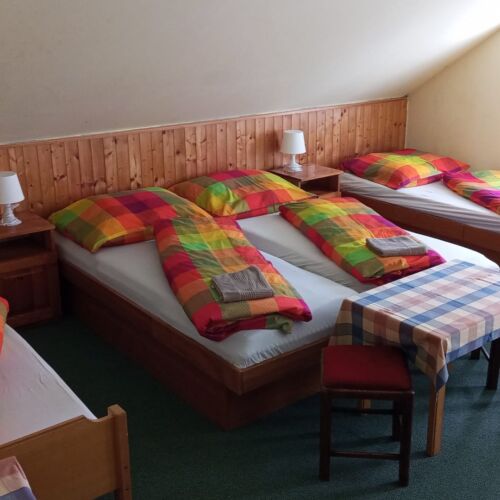 Pokoj s koupelnou  pro 4 os.