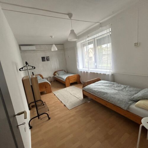 Întreaga unitate pentru 15 pers. (se inchirieaza doar integral)