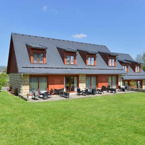 Apartman se sprchou s vlastní kuchyňkou s manželskou postelí s 1 ložnicí (s možností přistýlky)