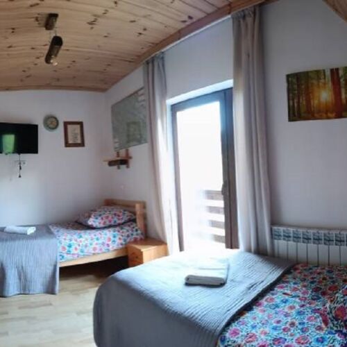 Upstairs Twin Room