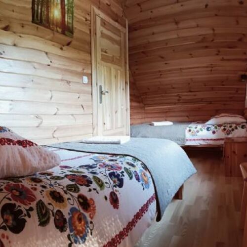 Upstairs 2-Room Apartment for 4 Persons
