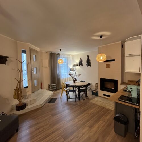 Apartament 6-osobowy cały dom z widokiem na dziedziniec