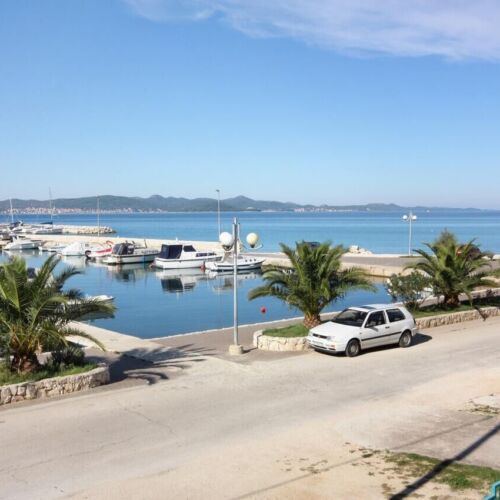 Apartament 5-osobowy na piętrze z widokiem na morze z 2 pomieszczeniami sypialnianymi