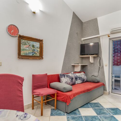 Apartament cu aer condiționat cu vedere spre mare cu 2 camere pentru 4 pers.