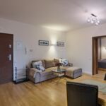 Apartament 4-osobowy na parterze z tarasem z 2 pomieszczeniami sypialnianymi