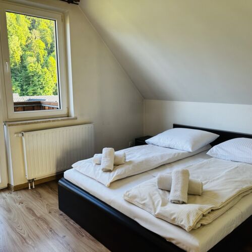 Pokój 4-osobowy na piętrze z łazienką