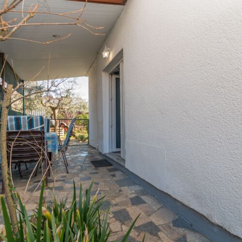 Apartament 3-osobowy z klimatyzacją na parterze z 1 pomieszczeniem sypialnianym