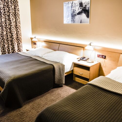 Pokoj s klimatizací s vanou pro 3 os.