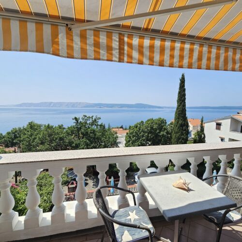 Apartament cu vedere spre mare c cu 1 camera pentru 2 pers.