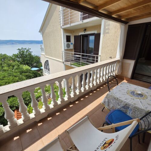 Apartament cu vedere spre mare d cu 1 camera pentru 2 pers. (se poate solicita pat suplimentar)