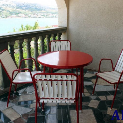 Apartament cu aer condiționat cu vedere spre mare cu 2 camere pentru 4 pers.